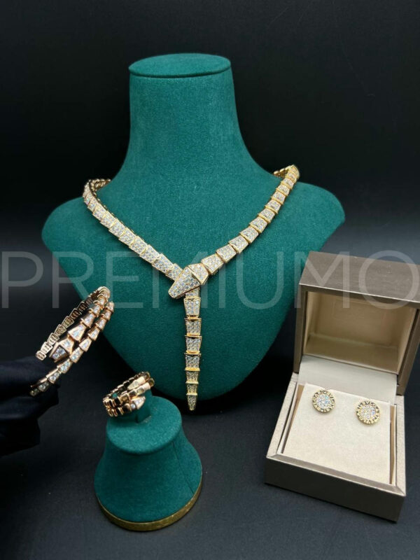 Bvlgari колье PR553942