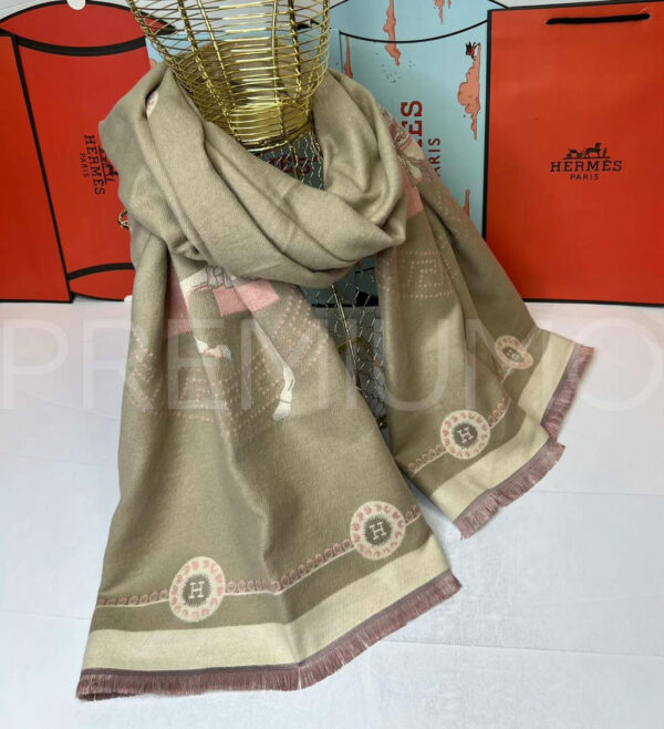 Hermes палантин PR915810 2