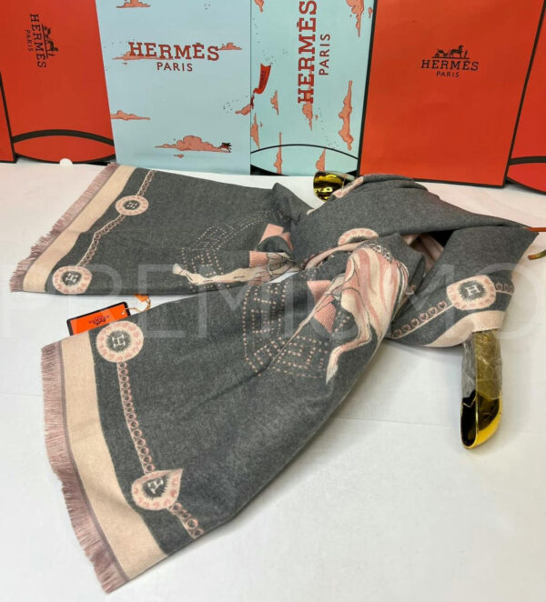 Hermes палантин PR455179