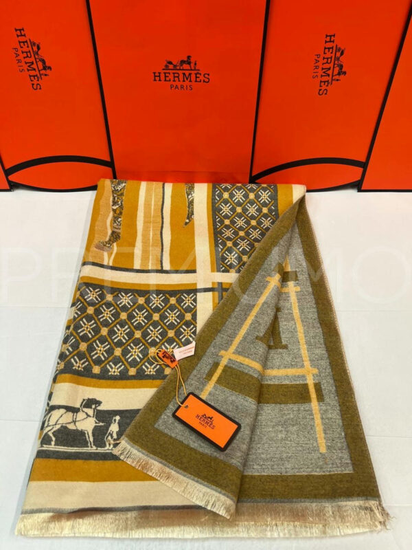 Hermes палантин PR748337 2