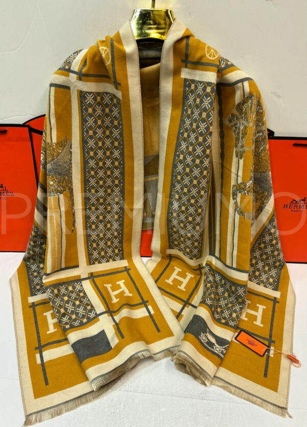 Hermes палантин PR748337 4
