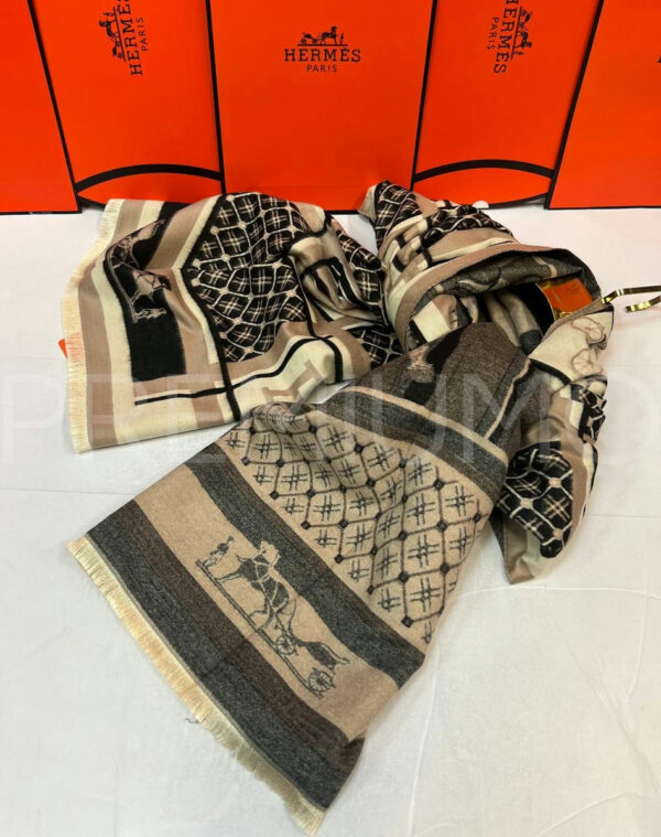 Hermes палантин PR765837