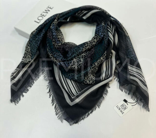 Loewe платок PR763255