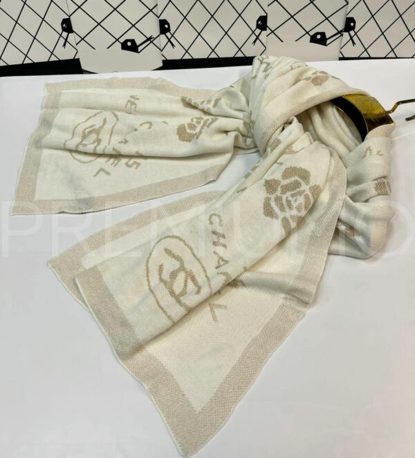 Chanel палантин PR506593