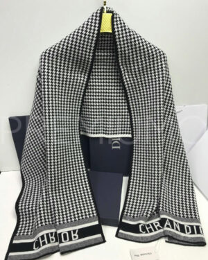 Christian Dior палантин PR689328