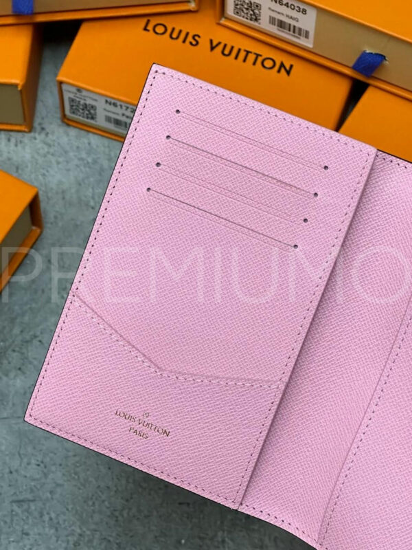Louis Vuitton обложка на паспорт PR404406 7