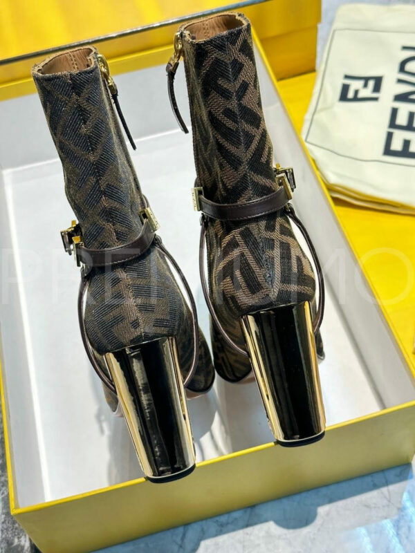 Fendi сапоги PR718466 4