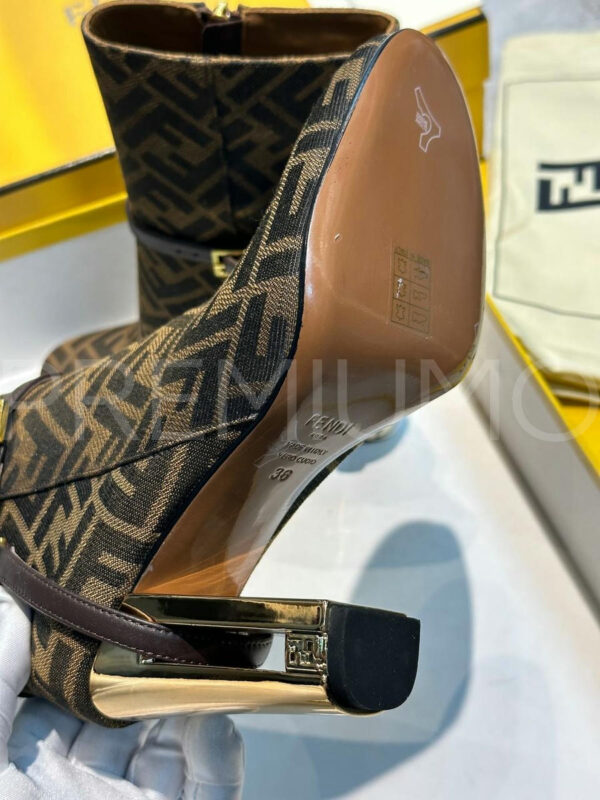Fendi сапоги PR718466 7